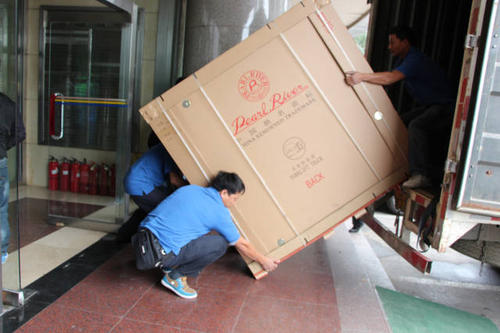 奈曼钢琴贵重工艺品无忧运